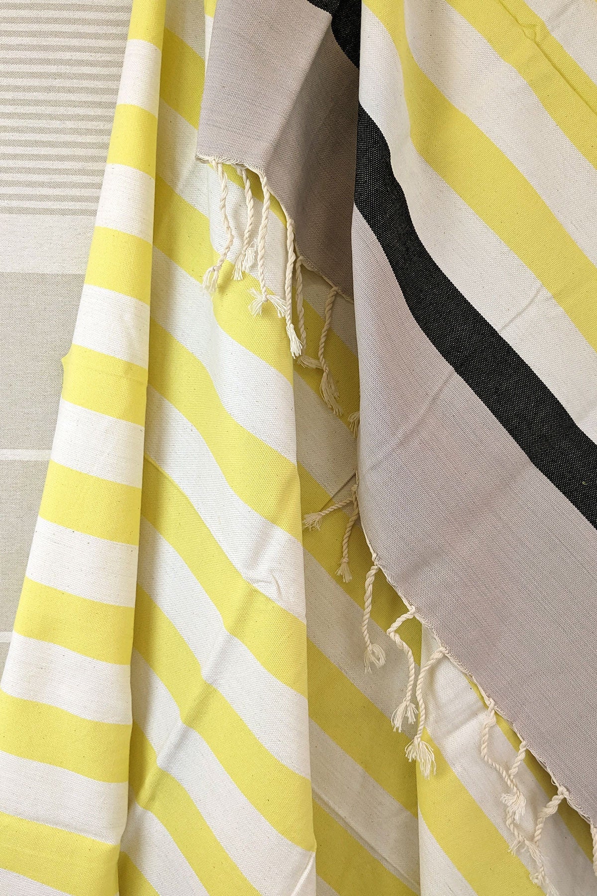 Hamam Blanket beige yellow black striped