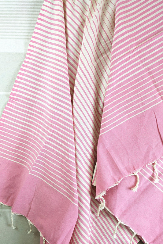 Hamam Blanket gradient stripe rose
