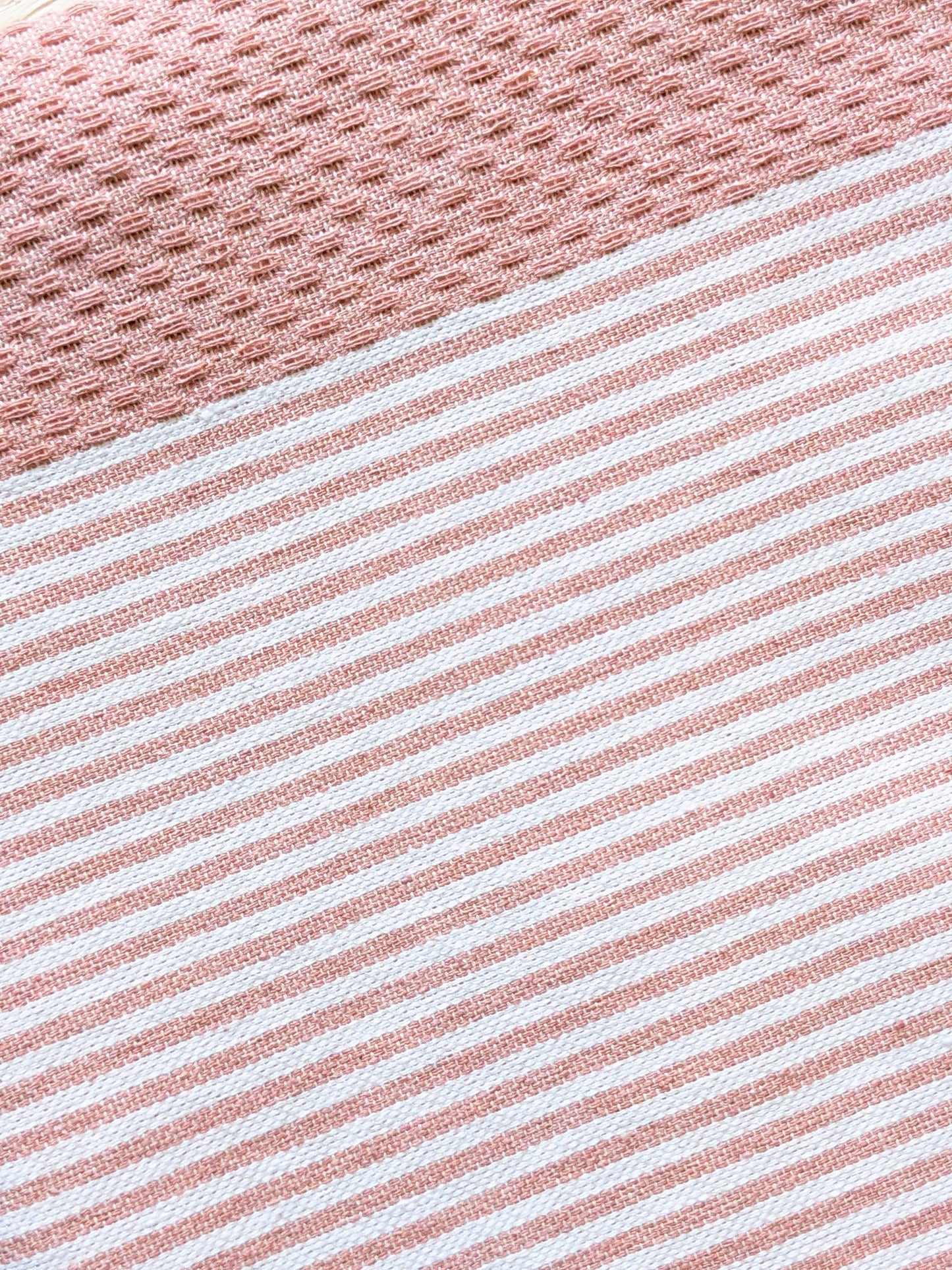 Hamam Blanket dusty rose honeycomb striped