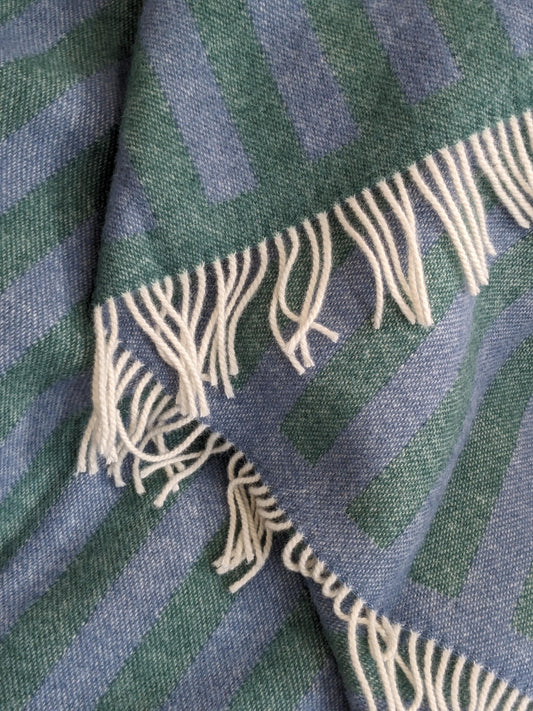 Wolldecke / Kuscheldecke STRIPES greenstone / denim