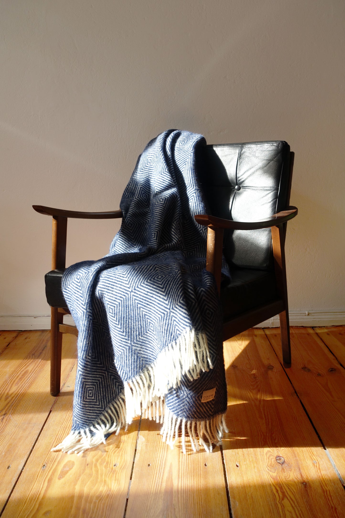 Wool blanket / cozy blanket diamond bluestone