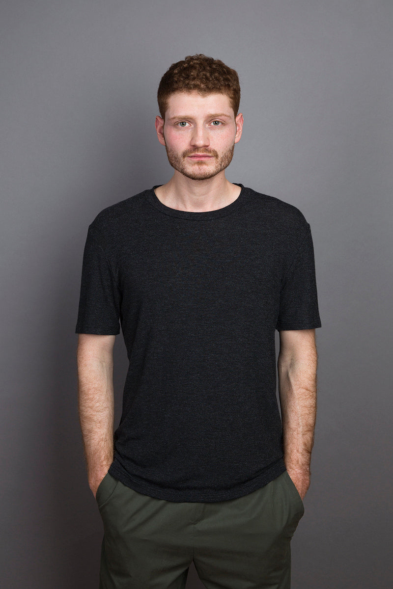 Cozy Loose Fit T-Shirt graphite - Coudre Berlin