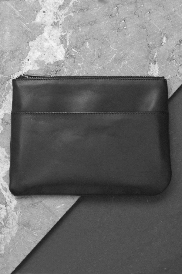 Travel Leather Case black - Coudre Berlin