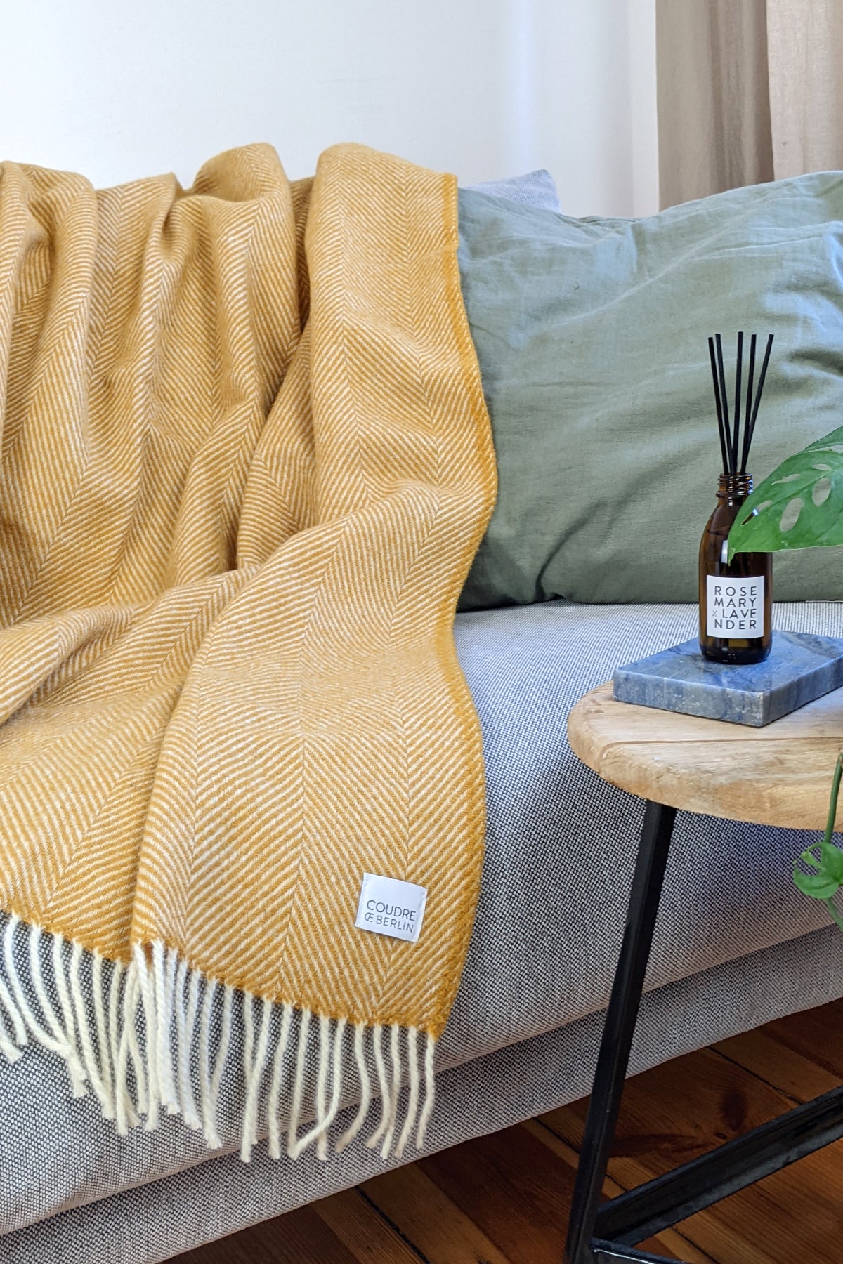 Wolldecke / Kuscheldecke herringbone amber – Coudre Berlin