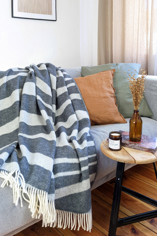 Wolldecke / Kuscheldecke bold dark granite - Coudre Berlin