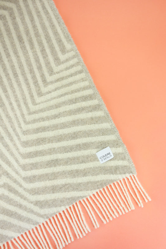 Wolldecke / Kuscheldecke leaves limestone / COMMING SOON! ab Mitte Oktober verfügbar - Coudre Berlin