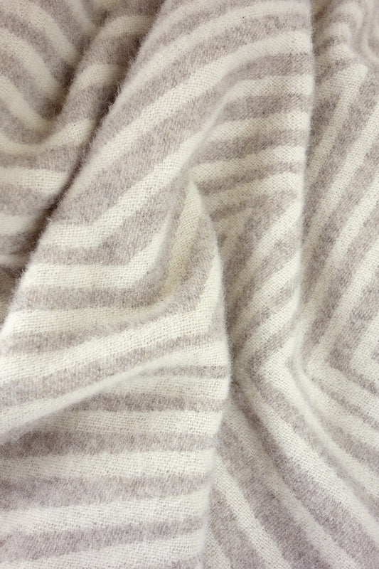 Wolldecke / Kuscheldecke leaves limestone / COMMING SOON! ab Mitte Oktober verfügbar - Coudre Berlin