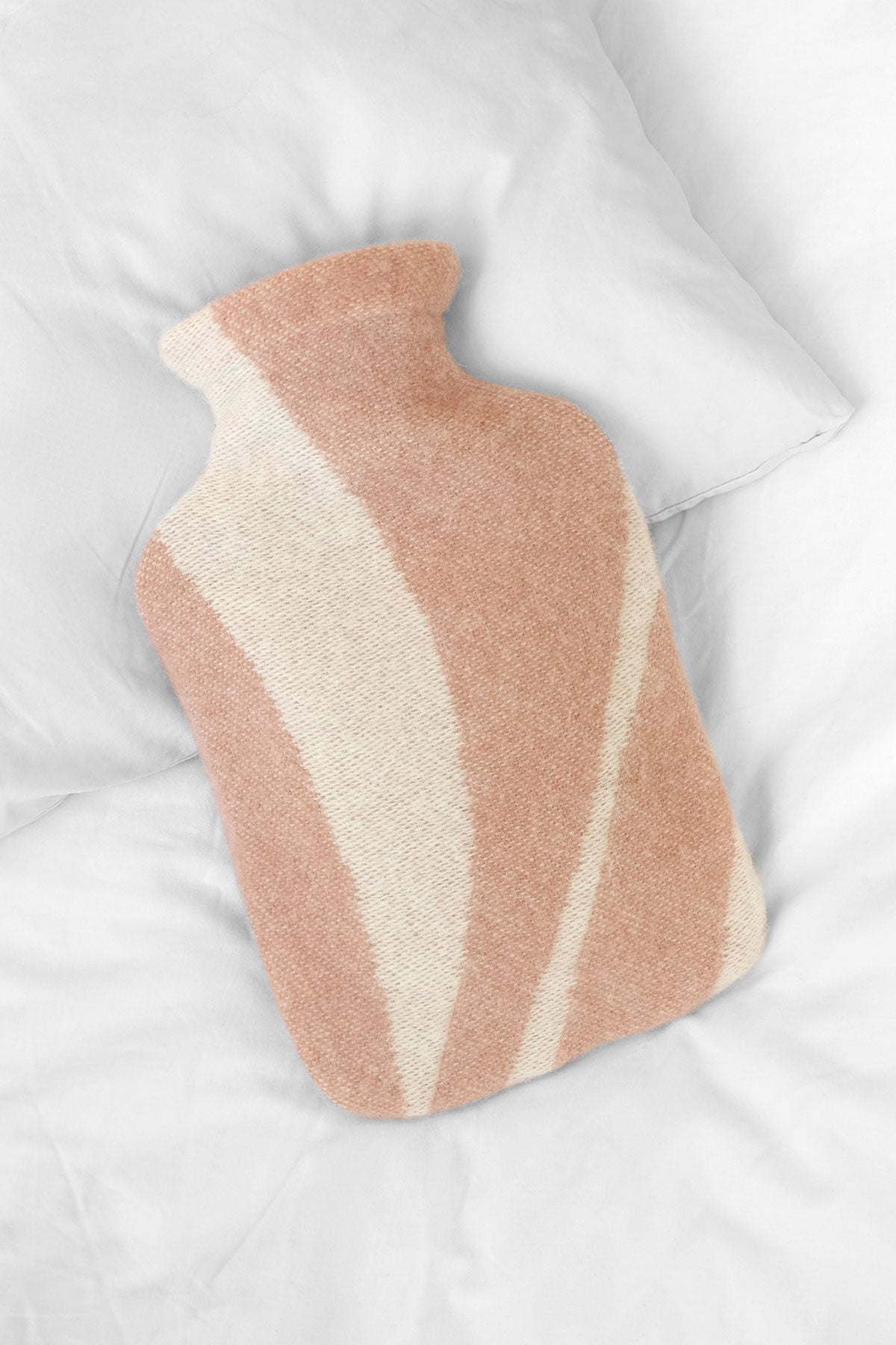 Housse pour bouillotte en pierre rose audacieuse 