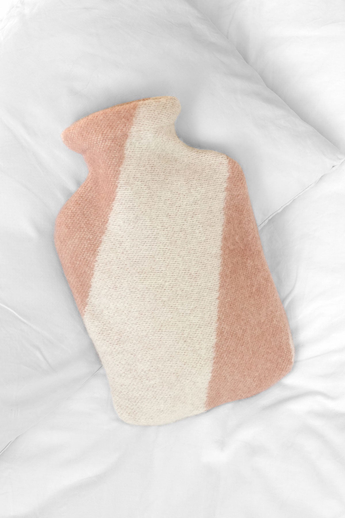 Housse pour bouillotte en pierre rose audacieuse 