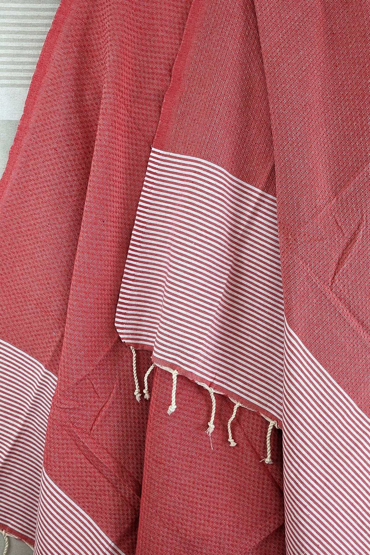 Hamam Blanket honeycomb striped light fucsia red
