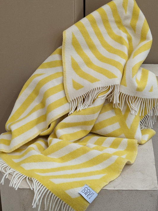 Wool blanket bold dark granite