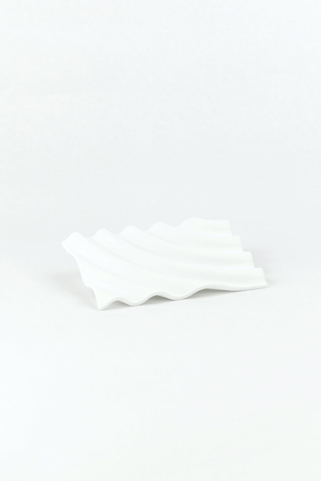 Seifenschale aus recyceltem PET / recycled PET soap dish pearl white ripple - Coudre Berlin