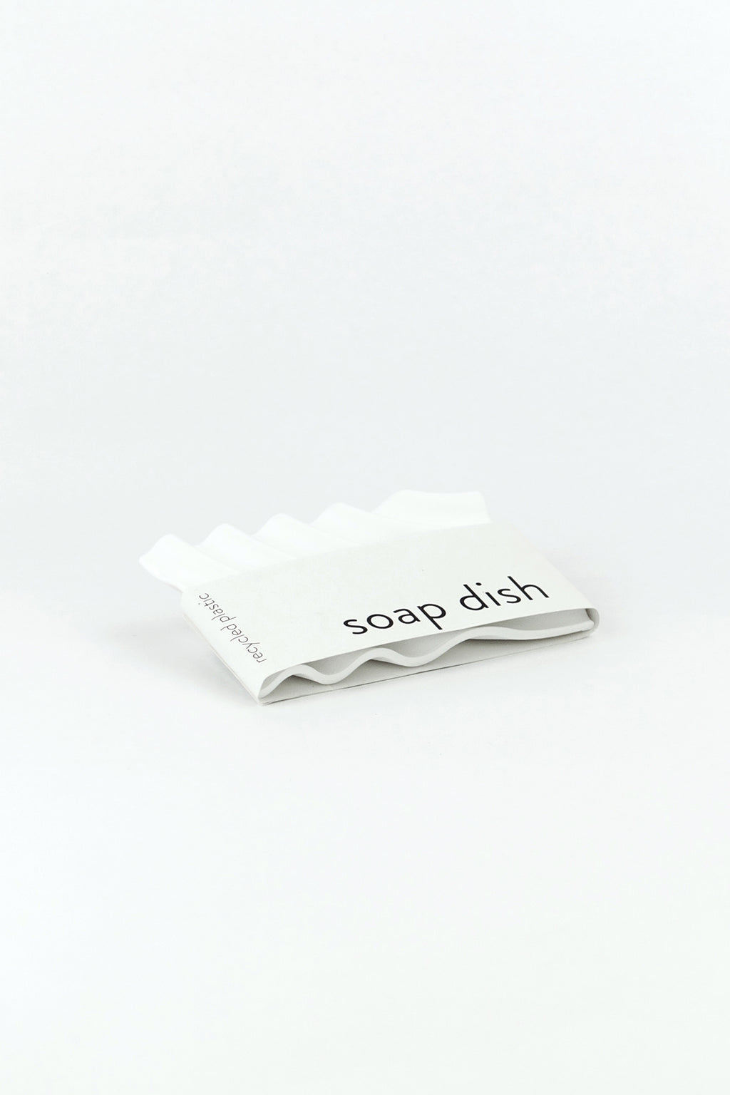 Seifenschale aus recyceltem PET / recycled PET soap dish pearl white ripple - Coudre Berlin