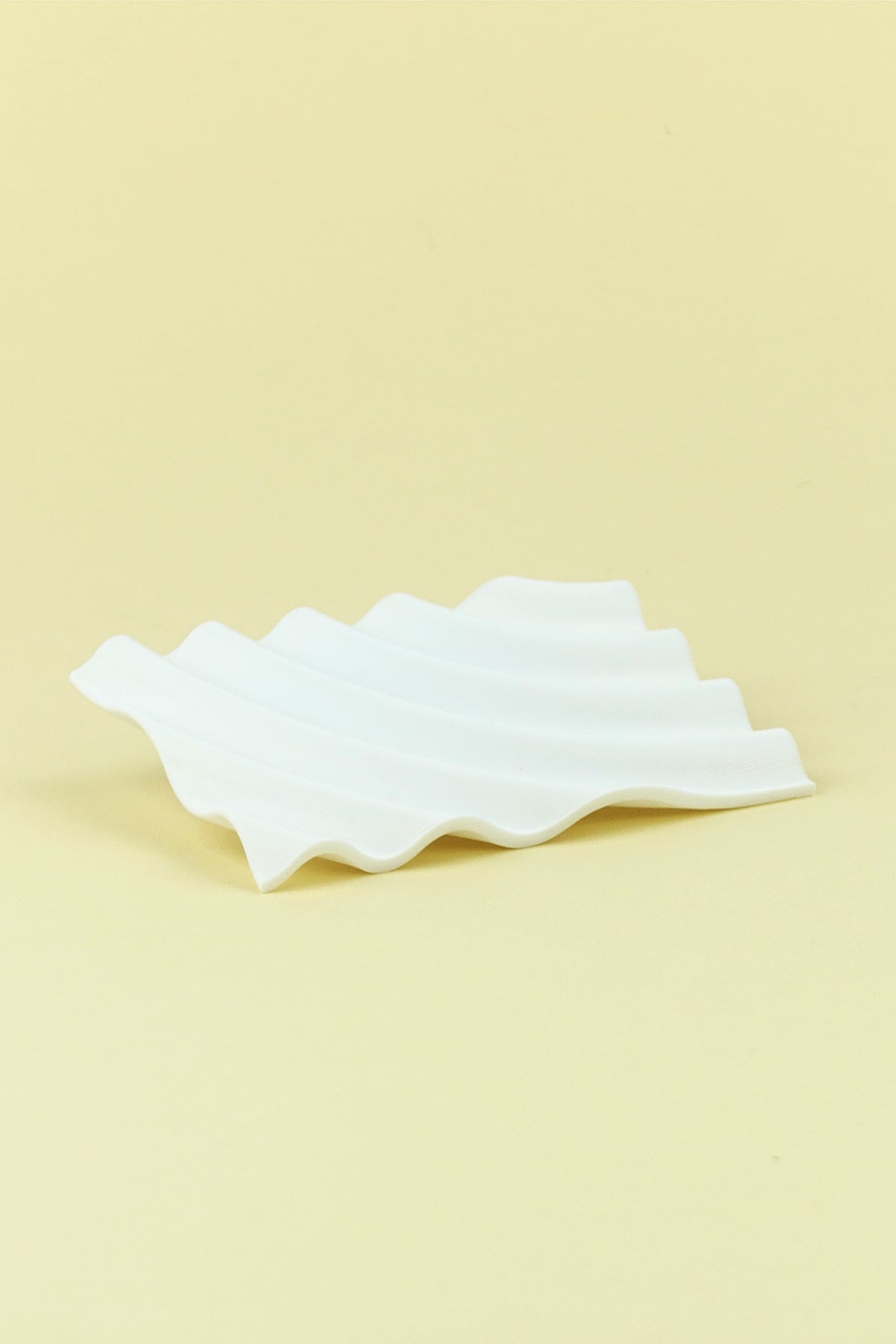 Seifenschale aus recyceltem PET / recycled PET soap dish pearl white ripple - Coudre Berlin