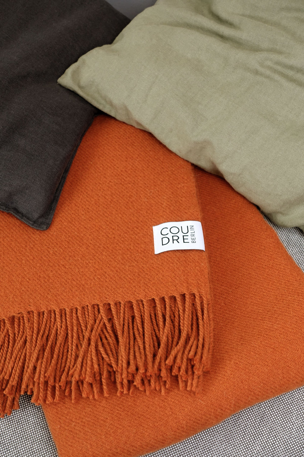Couverture en laine mono terracotta