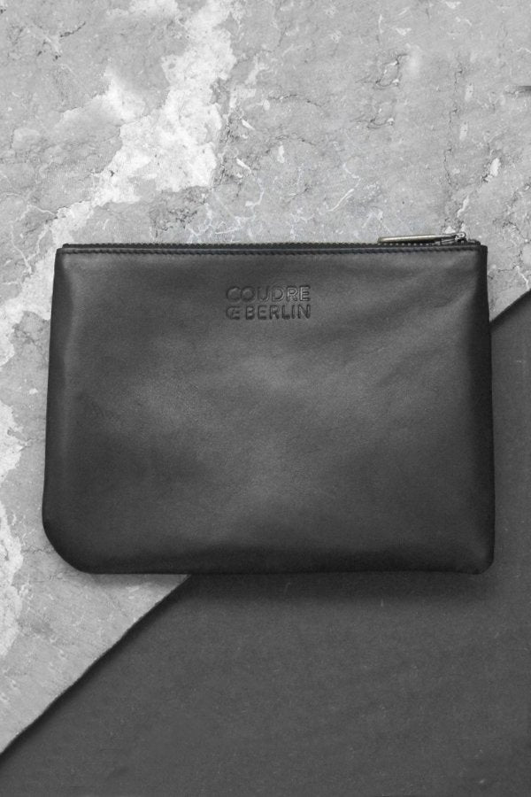 Travel Leather Case black - Coudre Berlin