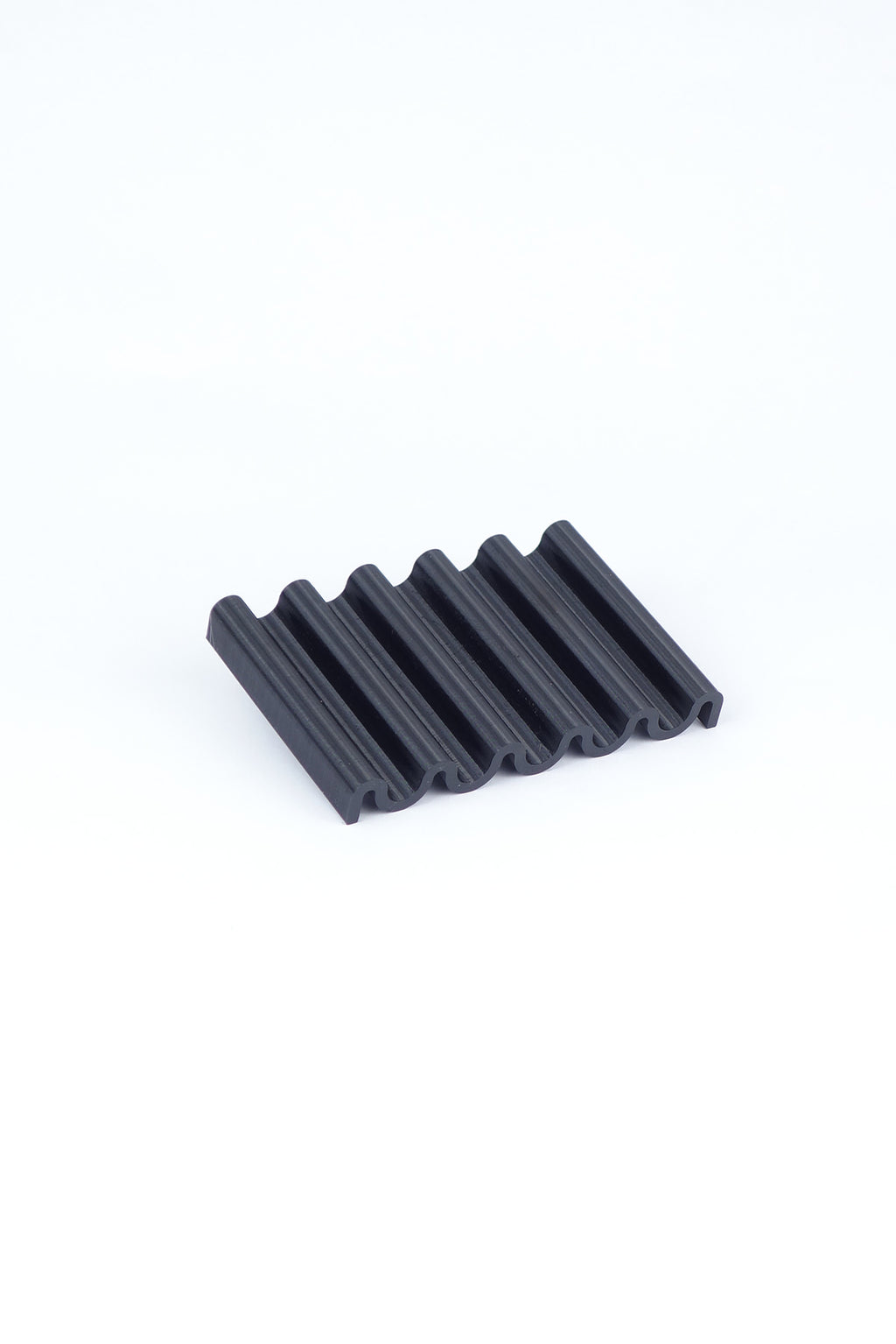 Seifenschale aus recyceltem PET / recycled PET soap dish sepia black onda - Coudre Berlin